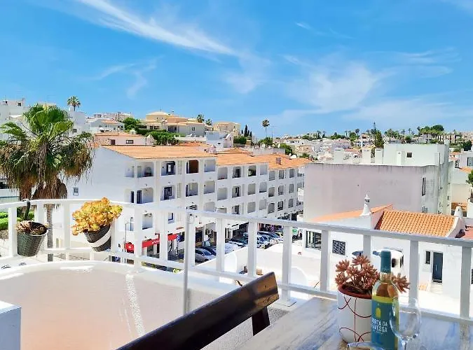 Casa Tombua - Pool - Beach & Center 300M - Ac - Wifi