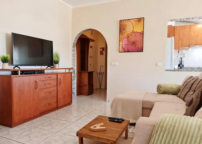 Casa Tombua - Pool - Beach & Center 300M - Ac - Wifi